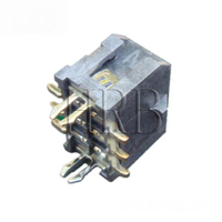 Vertikaler zweireihiger SMT M3045-Stiftleistensteckverbinder mit einpressbarer Leiterplatten-Halteklammer aus Metall